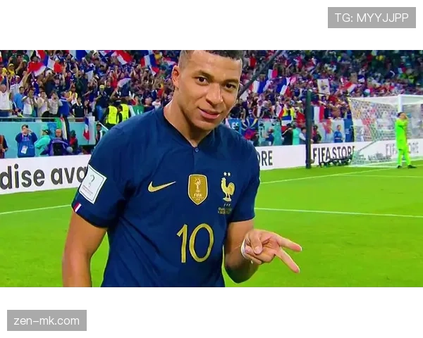 看到姆巴佩家那张照我就慌了，客厅能当酒店大堂，车库像超跑博物馆